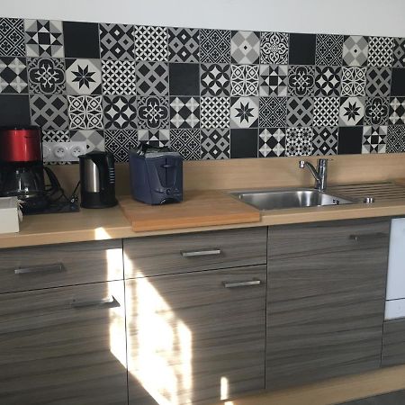 Appartement T2 Independant Dans Maison Pugny-Chatenod Ngoại thất bức ảnh