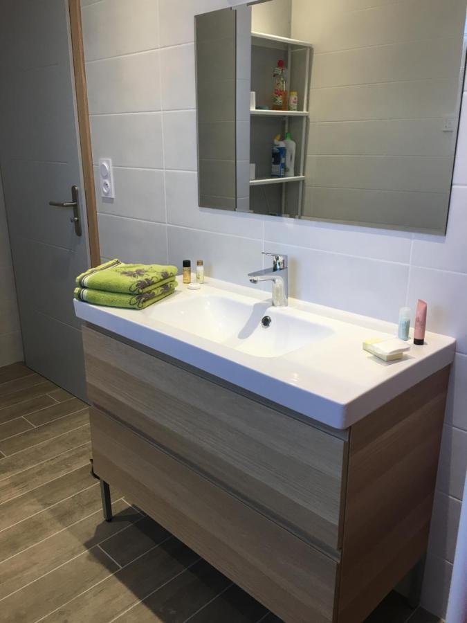 Appartement T2 Independant Dans Maison Pugny-Chatenod Ngoại thất bức ảnh
