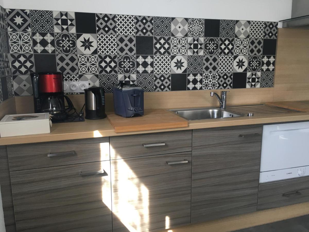Appartement T2 Independant Dans Maison Pugny-Chatenod Ngoại thất bức ảnh