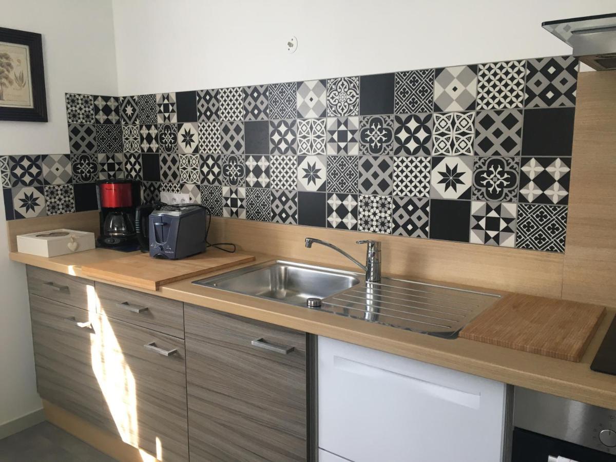 Appartement T2 Independant Dans Maison Pugny-Chatenod Ngoại thất bức ảnh